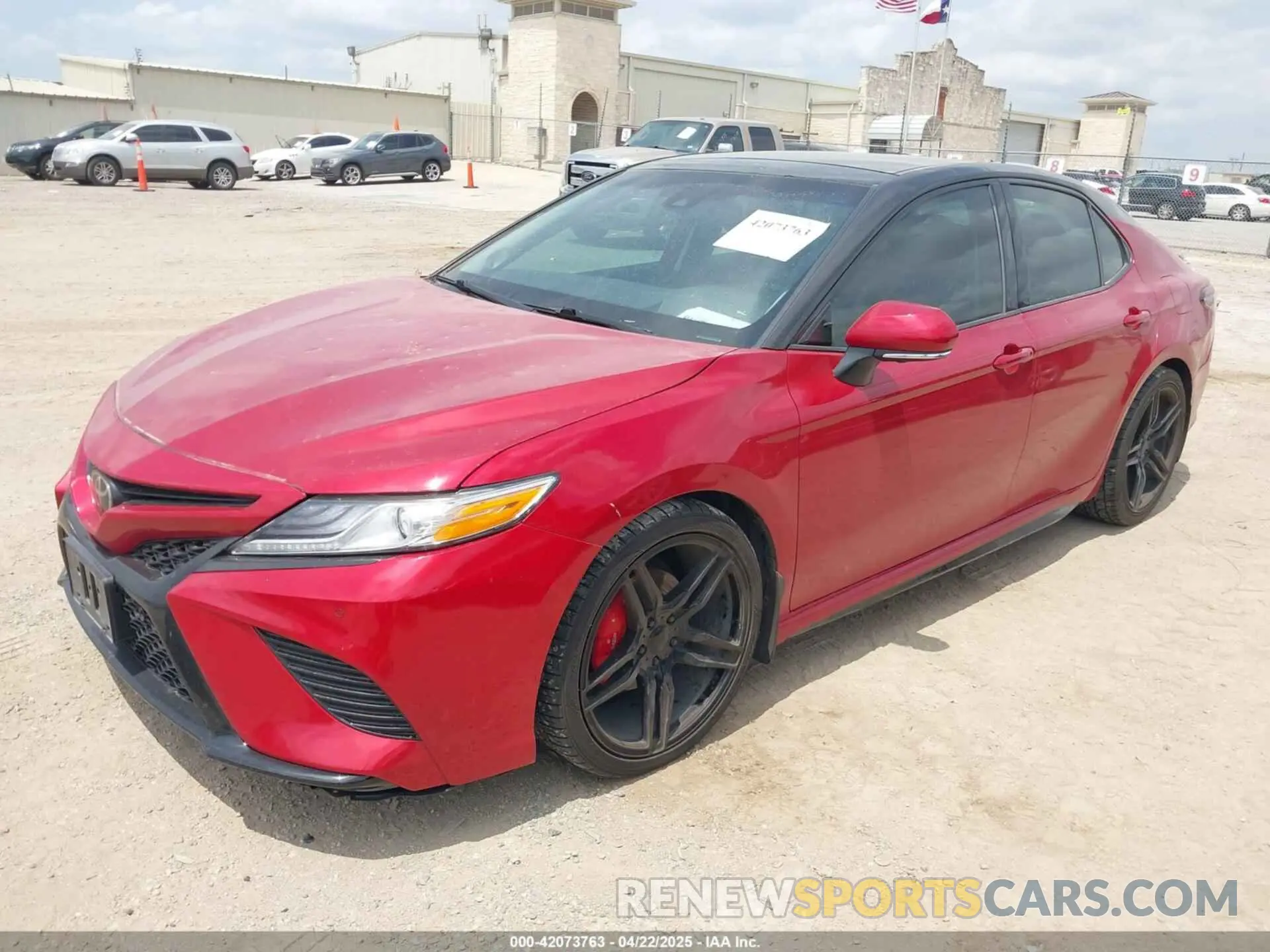 2 Photograph of a damaged car 4T1BZ1HK0KU022808 TOYOTA CAMRY 2019