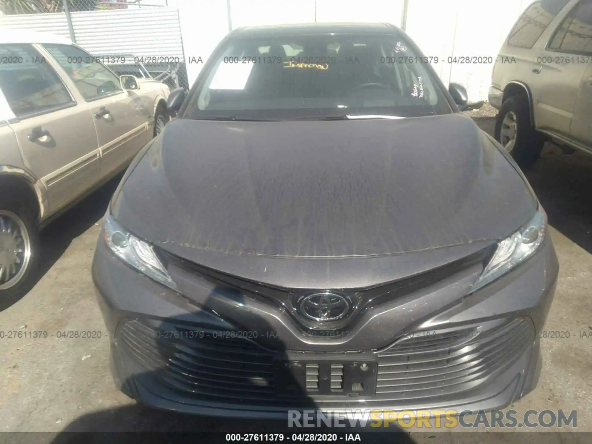 6 Photograph of a damaged car 4T1BZ1HK0KU025322 TOYOTA CAMRY 2019