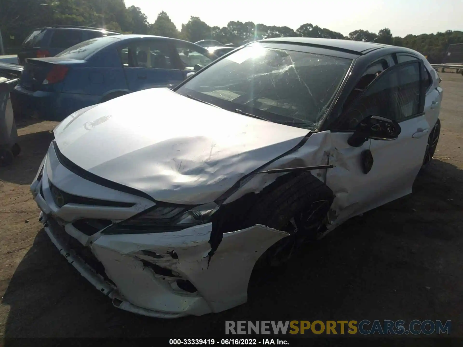 6 Photograph of a damaged car 4T1BZ1HK0KU026471 TOYOTA CAMRY 2019