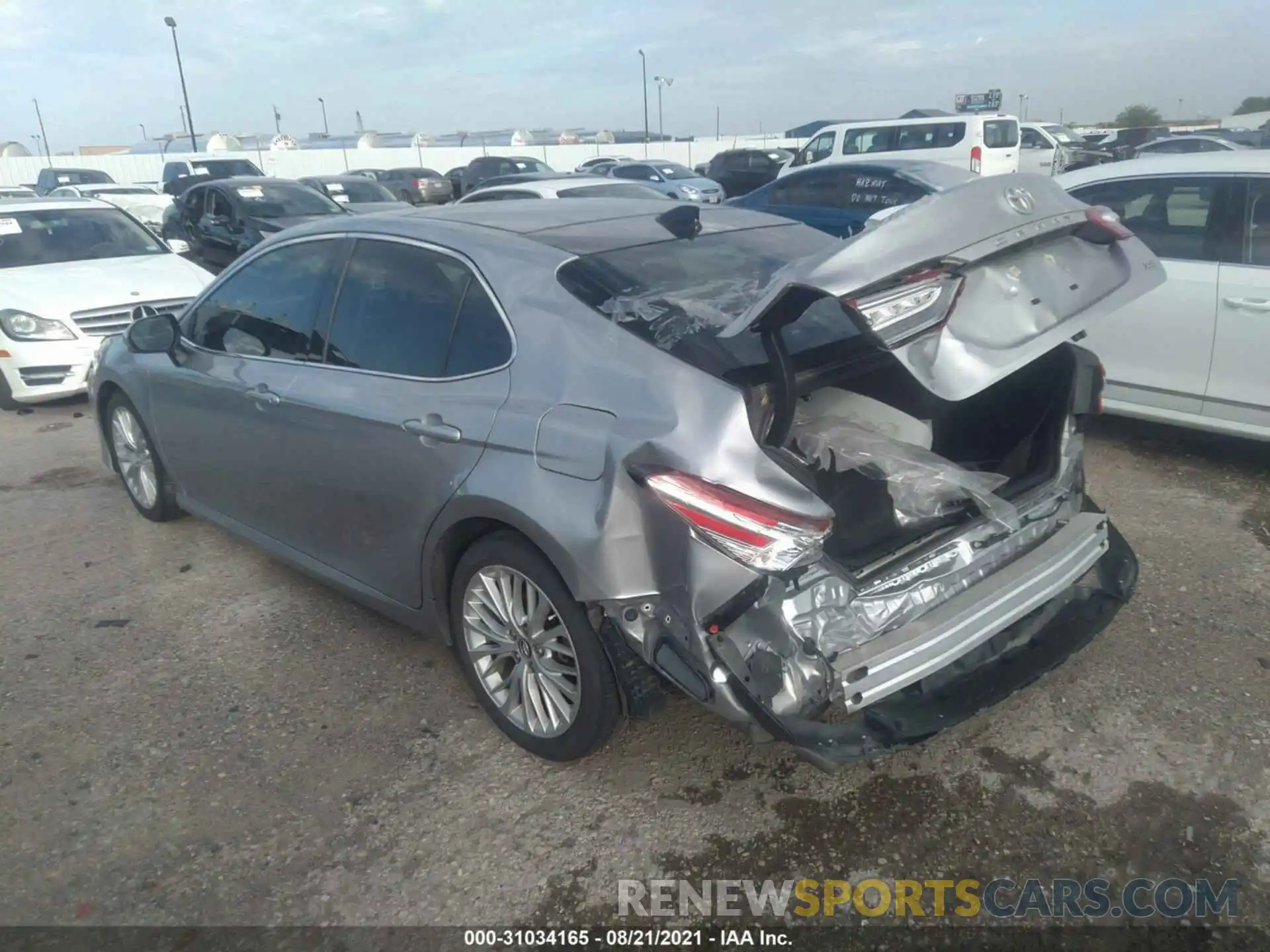 3 Photograph of a damaged car 4T1BZ1HK0KU029788 TOYOTA CAMRY 2019