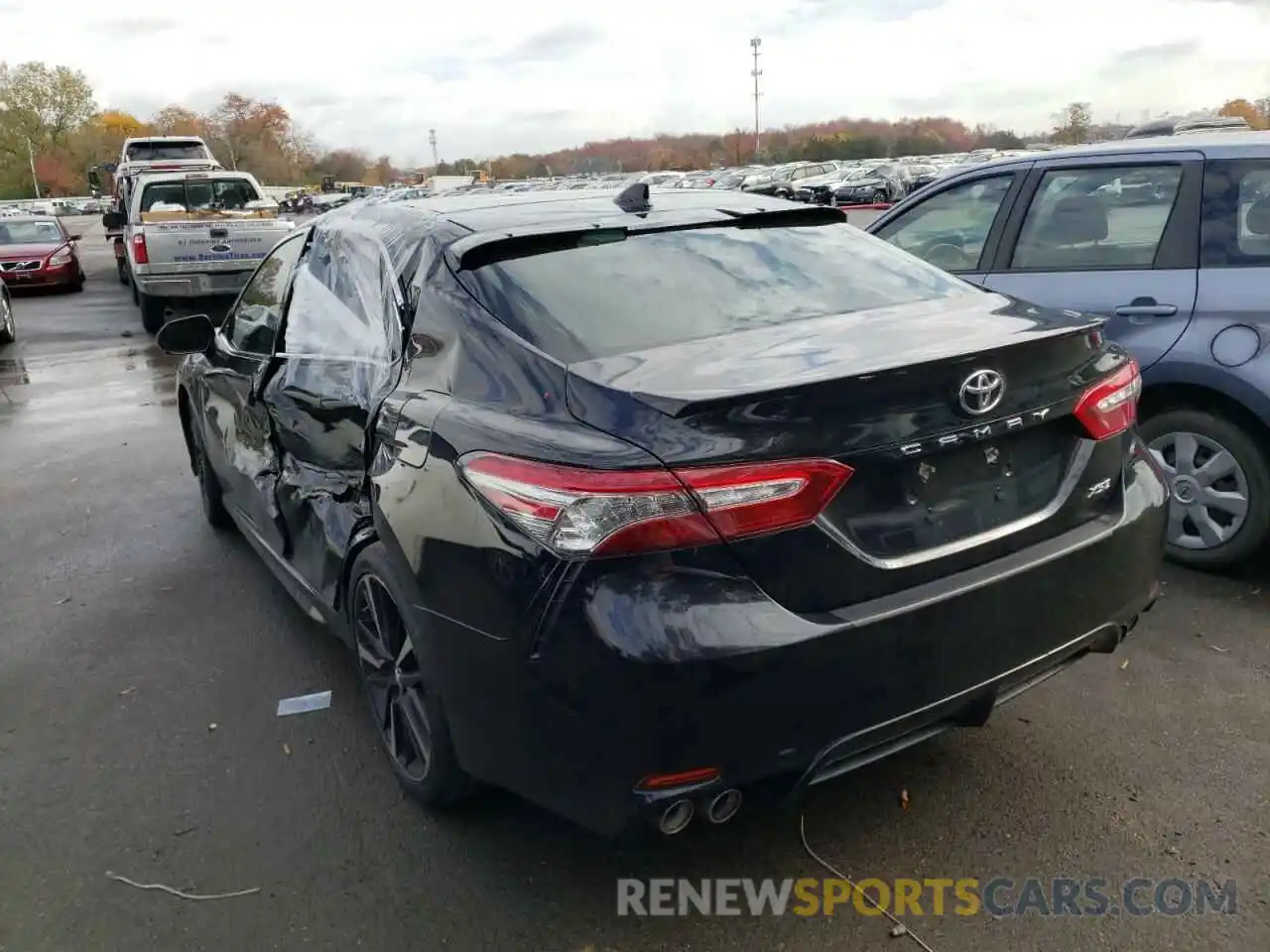 3 Photograph of a damaged car 4T1BZ1HK0KU031296 TOYOTA CAMRY 2019