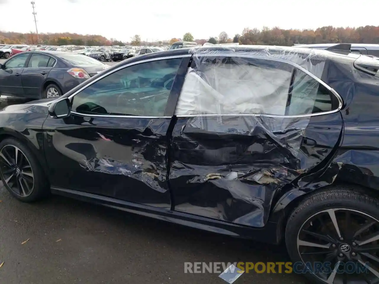 9 Photograph of a damaged car 4T1BZ1HK0KU031296 TOYOTA CAMRY 2019