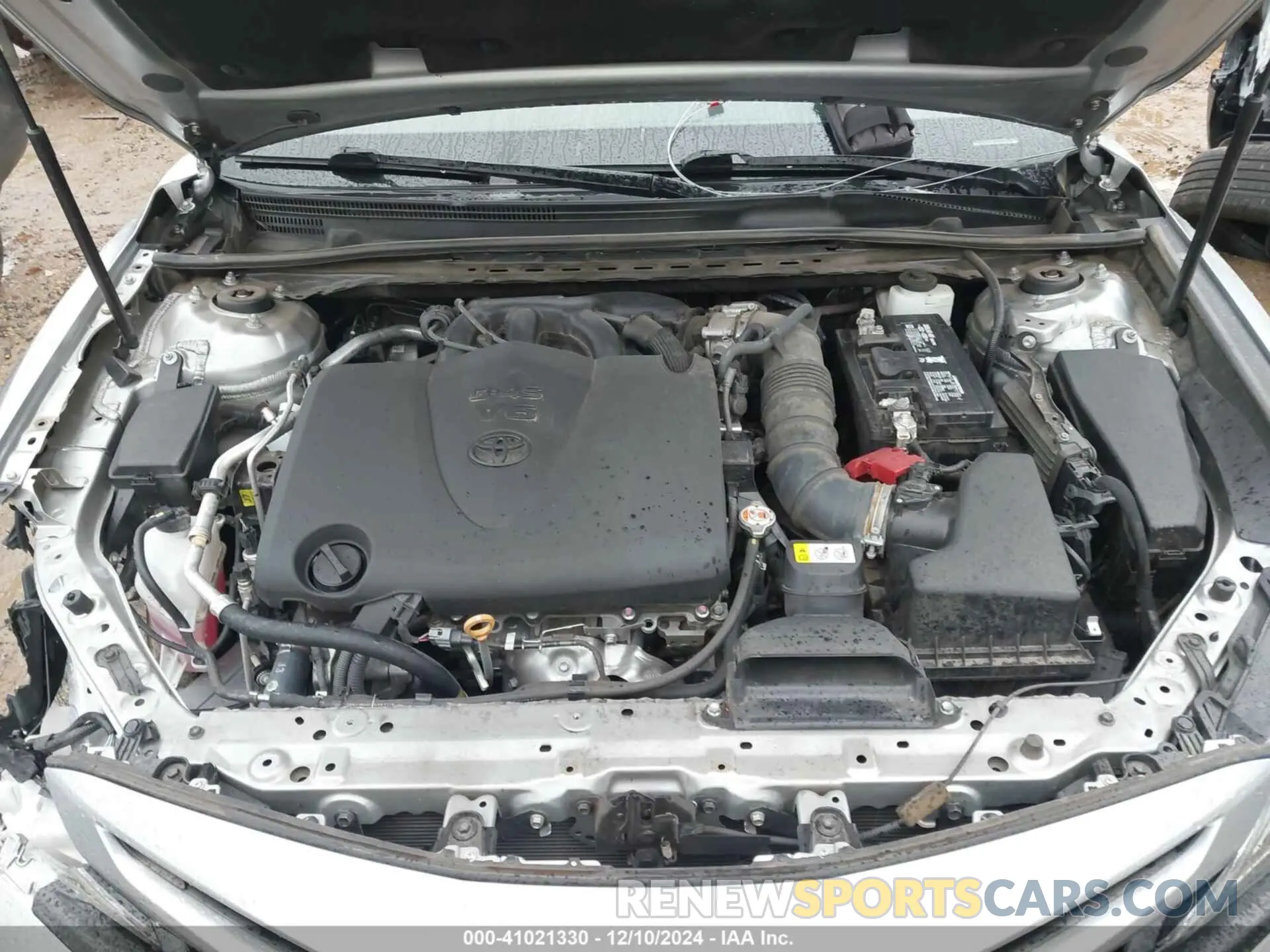 10 Photograph of a damaged car 4T1BZ1HK0KU032321 TOYOTA CAMRY 2019