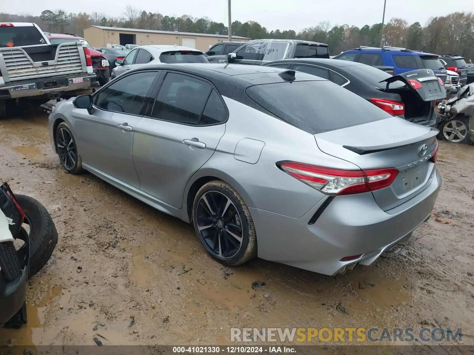 3 Photograph of a damaged car 4T1BZ1HK0KU032321 TOYOTA CAMRY 2019