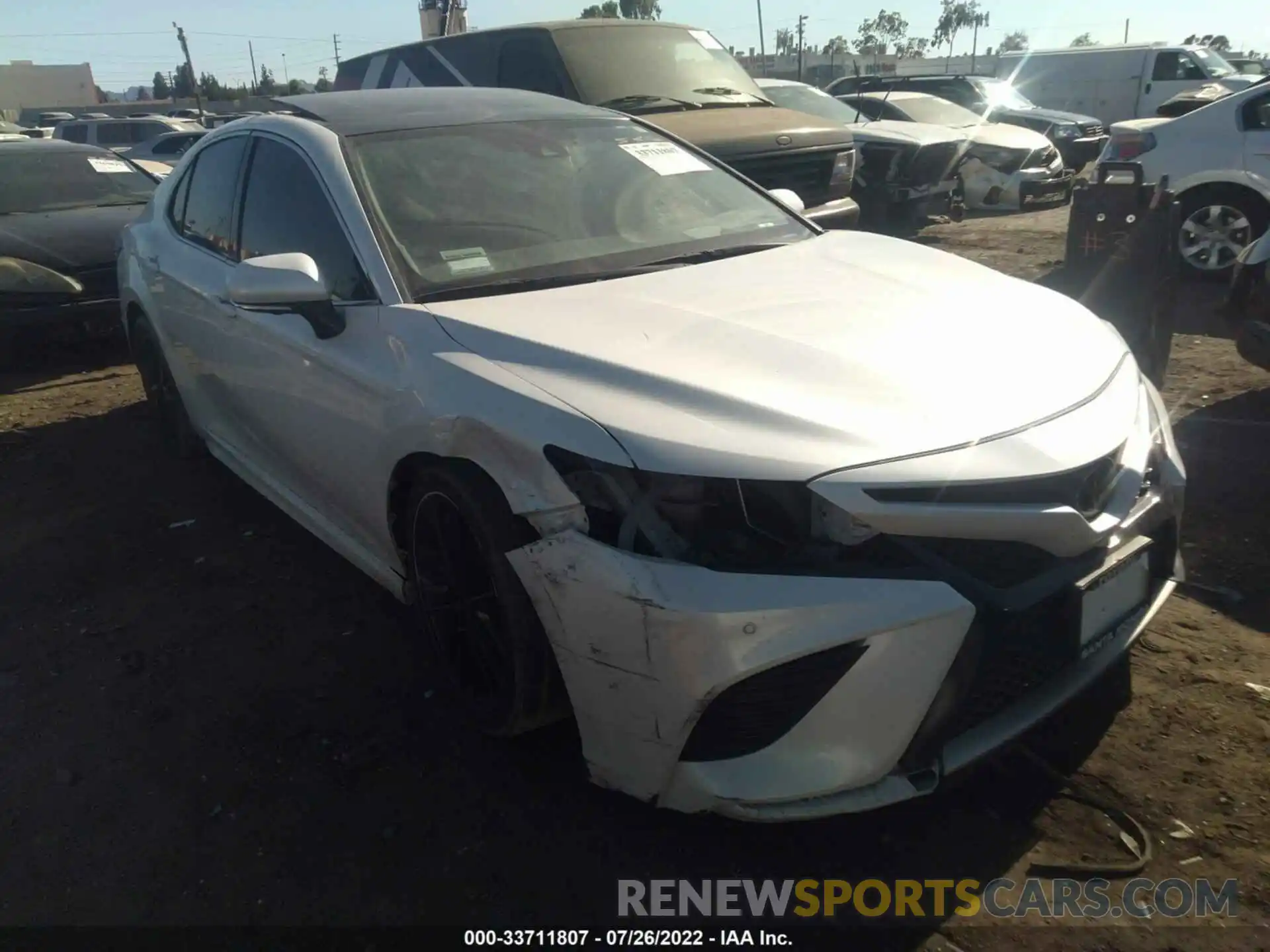 1 Photograph of a damaged car 4T1BZ1HK0KU507384 TOYOTA CAMRY 2019