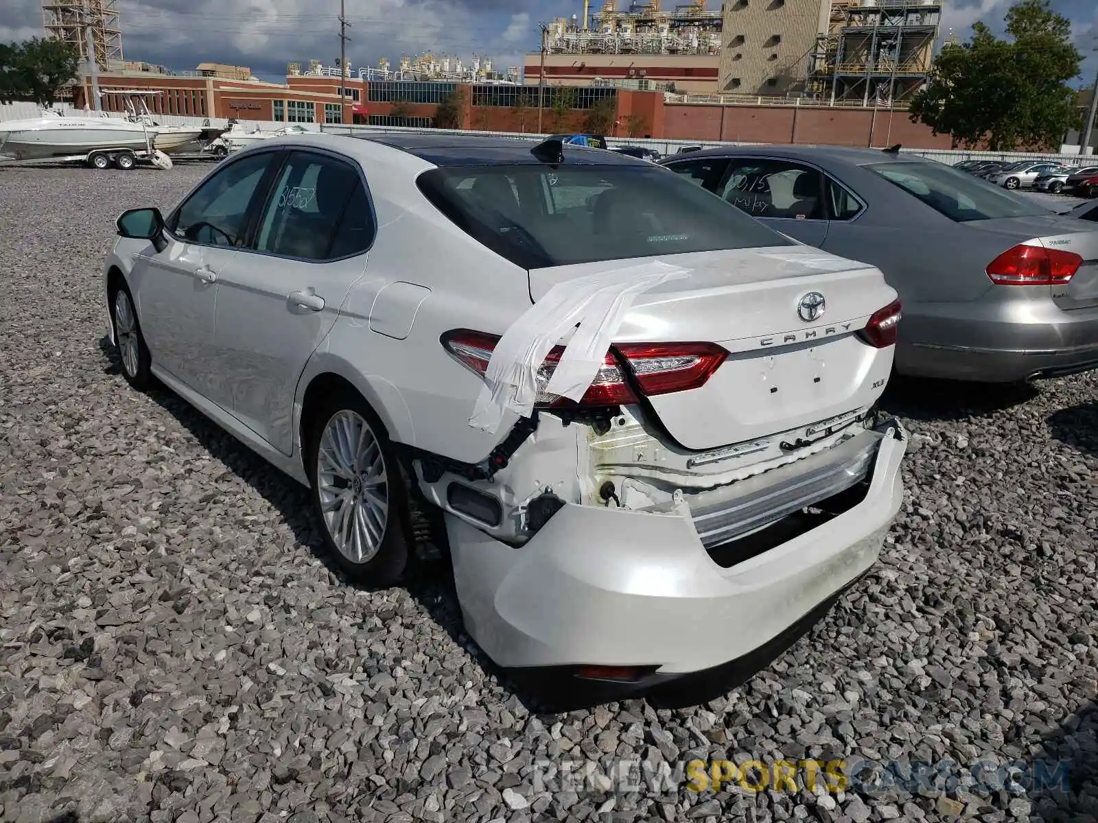 3 Photograph of a damaged car 4T1BZ1HK0KU509474 TOYOTA CAMRY 2019