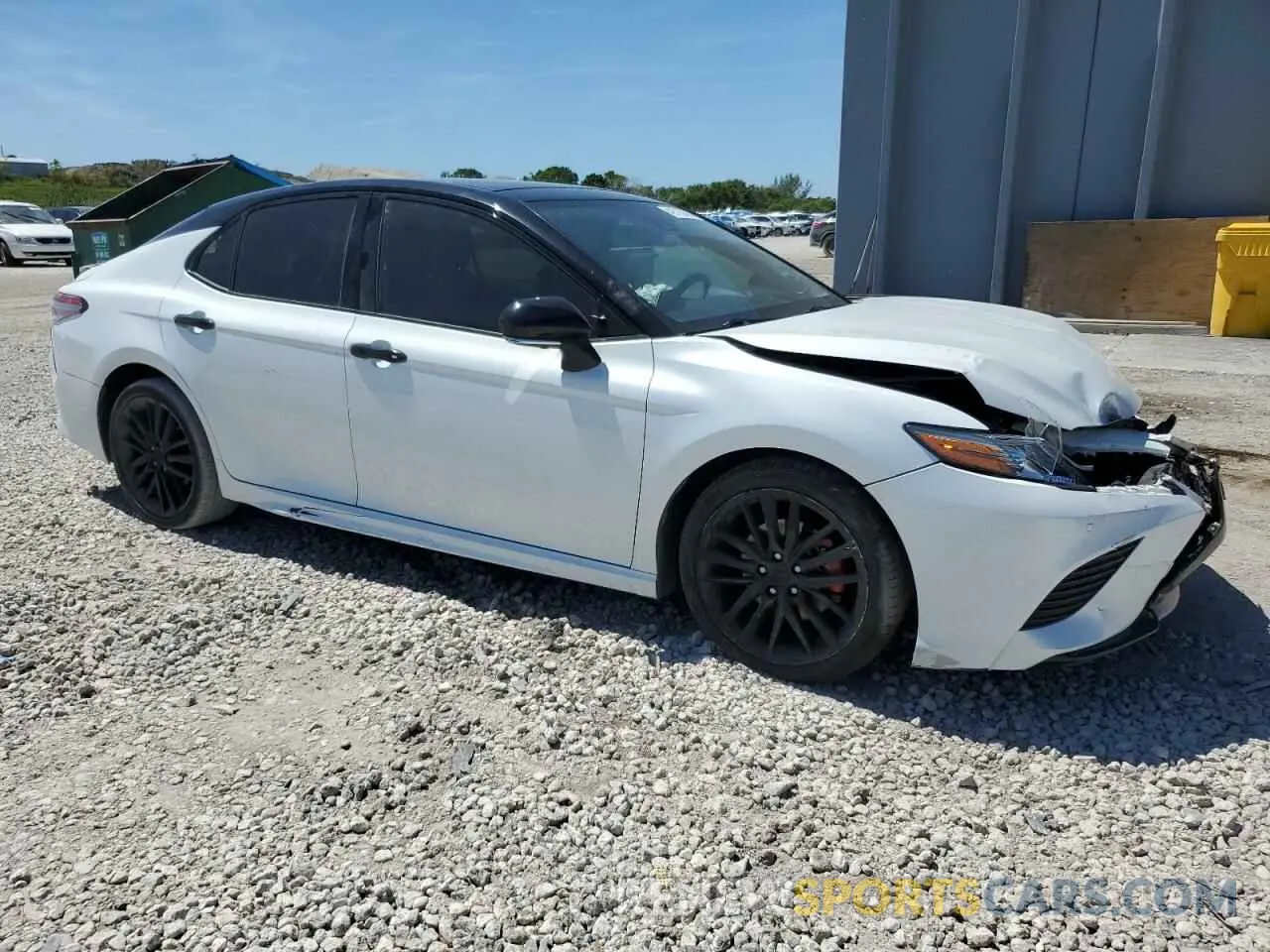 4 Photograph of a damaged car 4T1BZ1HK1KU022901 TOYOTA CAMRY 2019