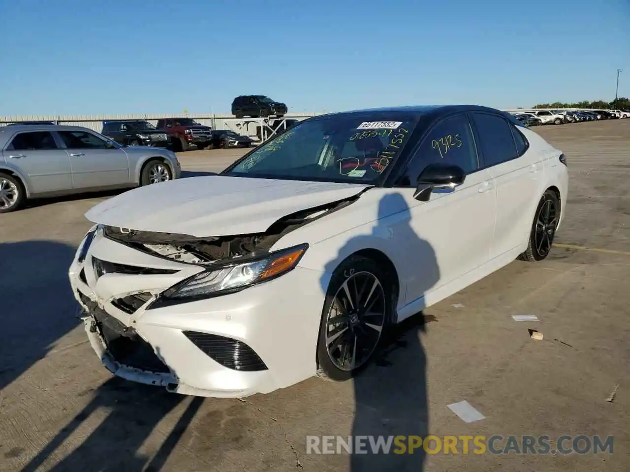 2 Photograph of a damaged car 4T1BZ1HK1KU025541 TOYOTA CAMRY 2019