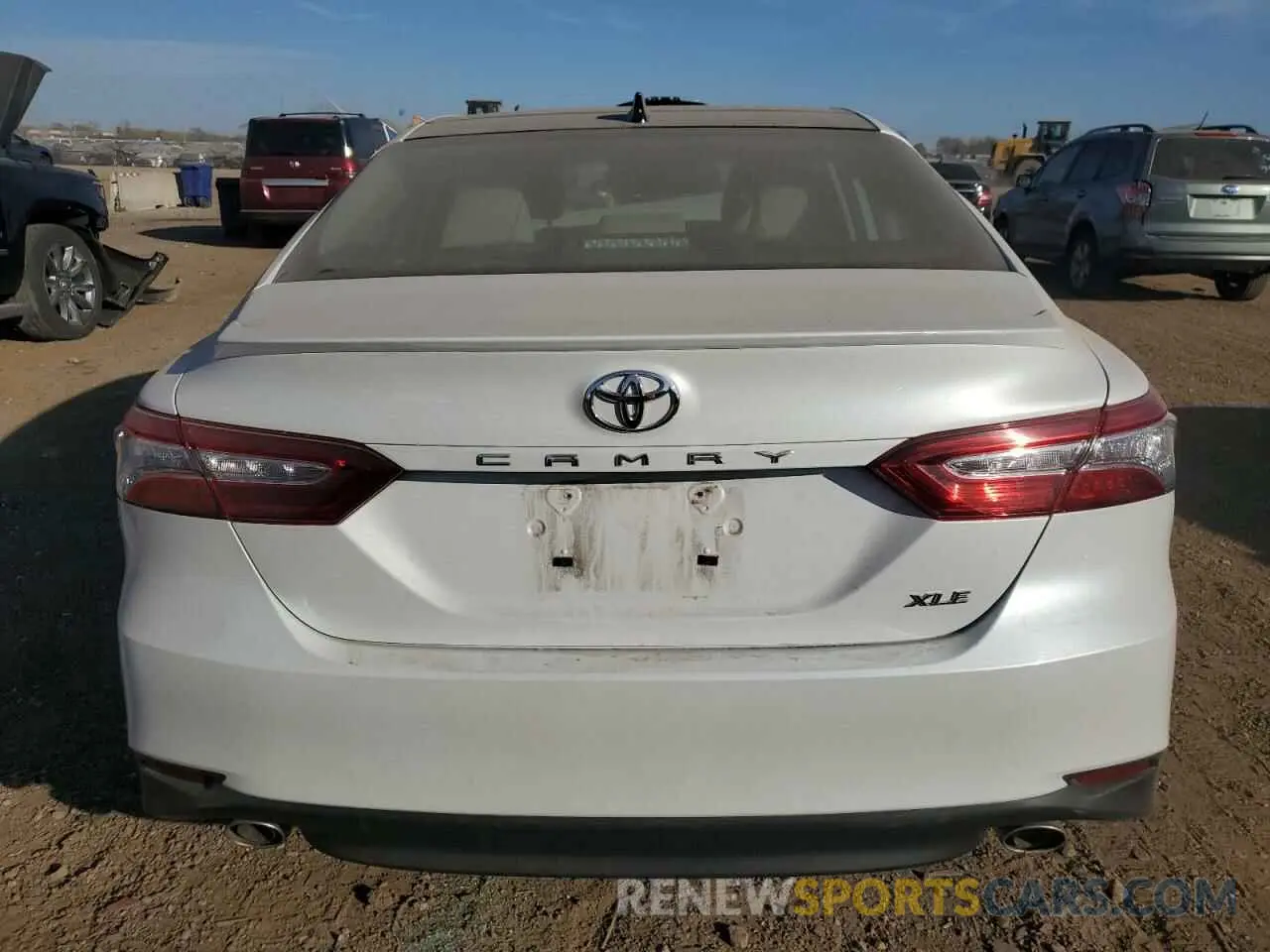 6 Photograph of a damaged car 4T1BZ1HK1KU025703 TOYOTA CAMRY 2019