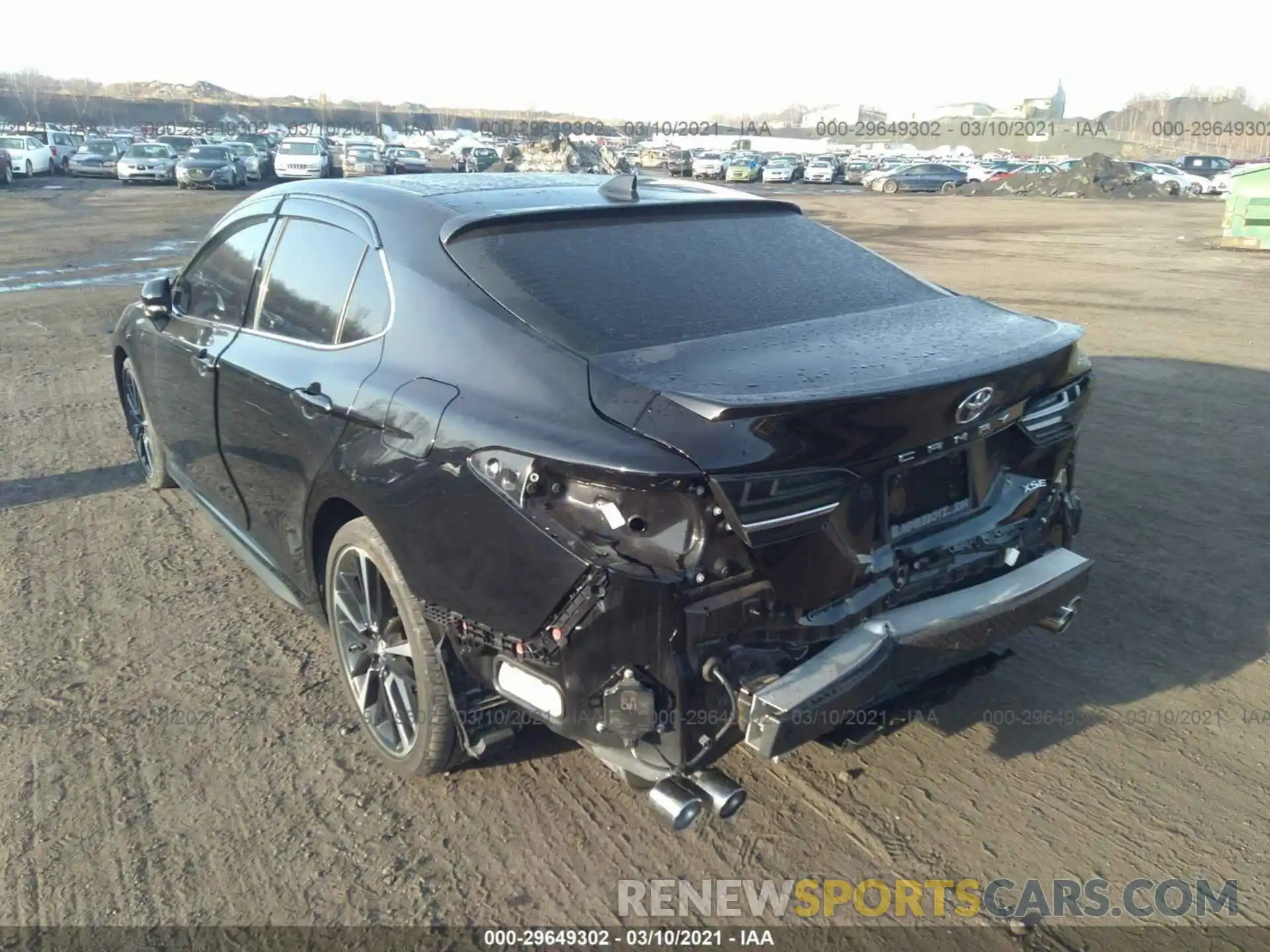 3 Photograph of a damaged car 4T1BZ1HK1KU026253 TOYOTA CAMRY 2019