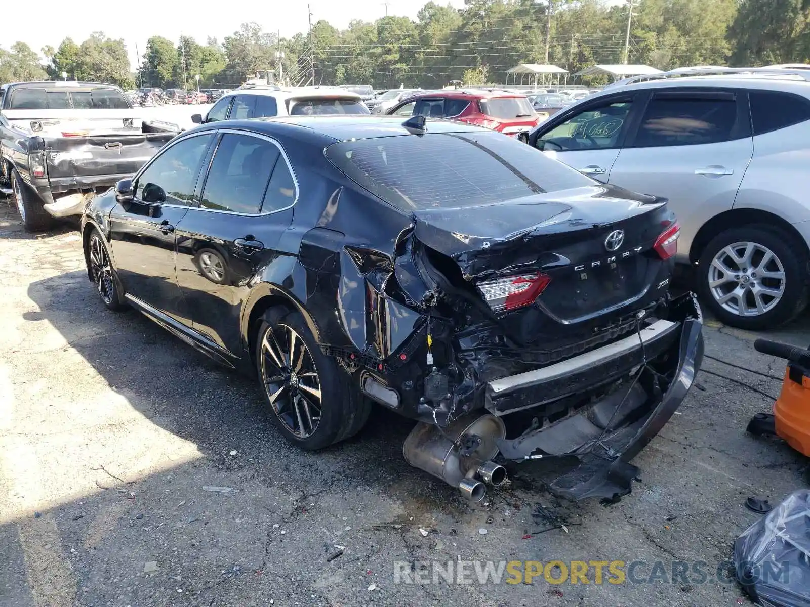 3 Photograph of a damaged car 4T1BZ1HK1KU027340 TOYOTA CAMRY 2019