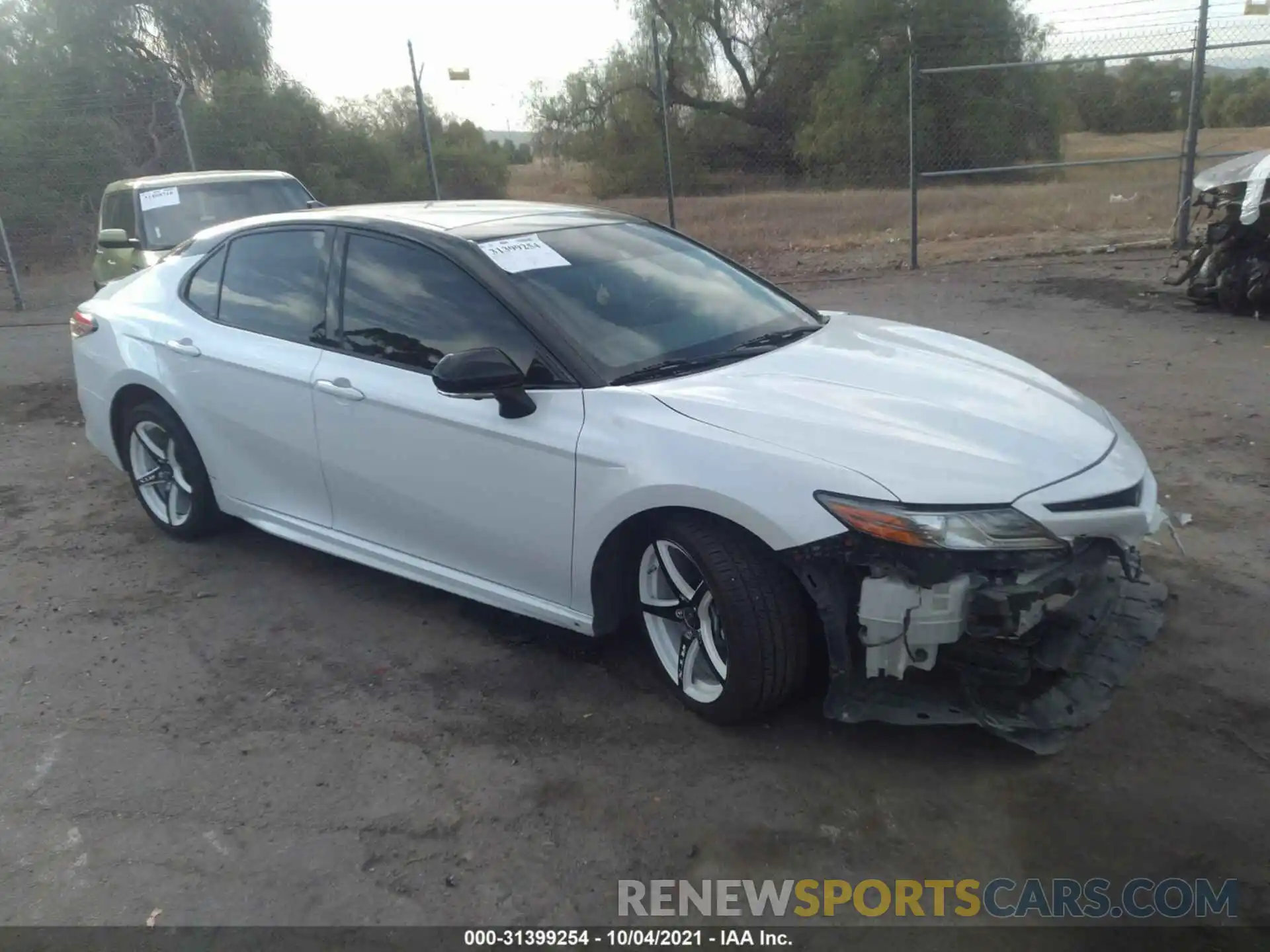 1 Photograph of a damaged car 4T1BZ1HK1KU027659 TOYOTA CAMRY 2019