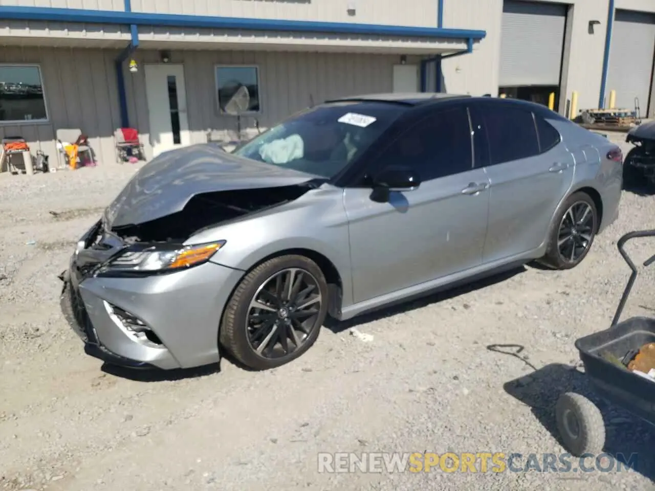 1 Photograph of a damaged car 4T1BZ1HK1KU029881 TOYOTA CAMRY 2019