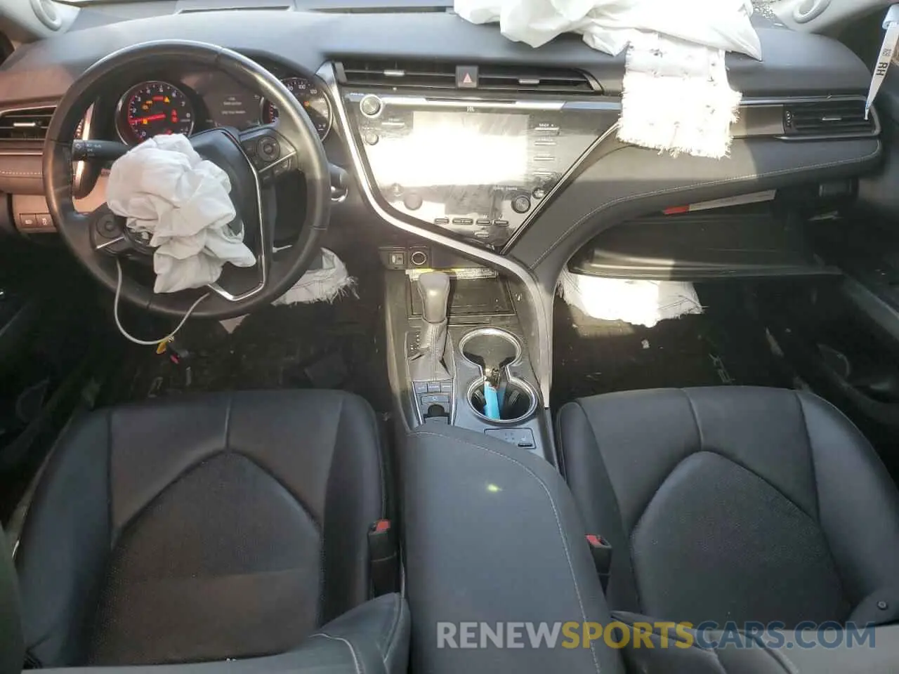 8 Photograph of a damaged car 4T1BZ1HK1KU029881 TOYOTA CAMRY 2019