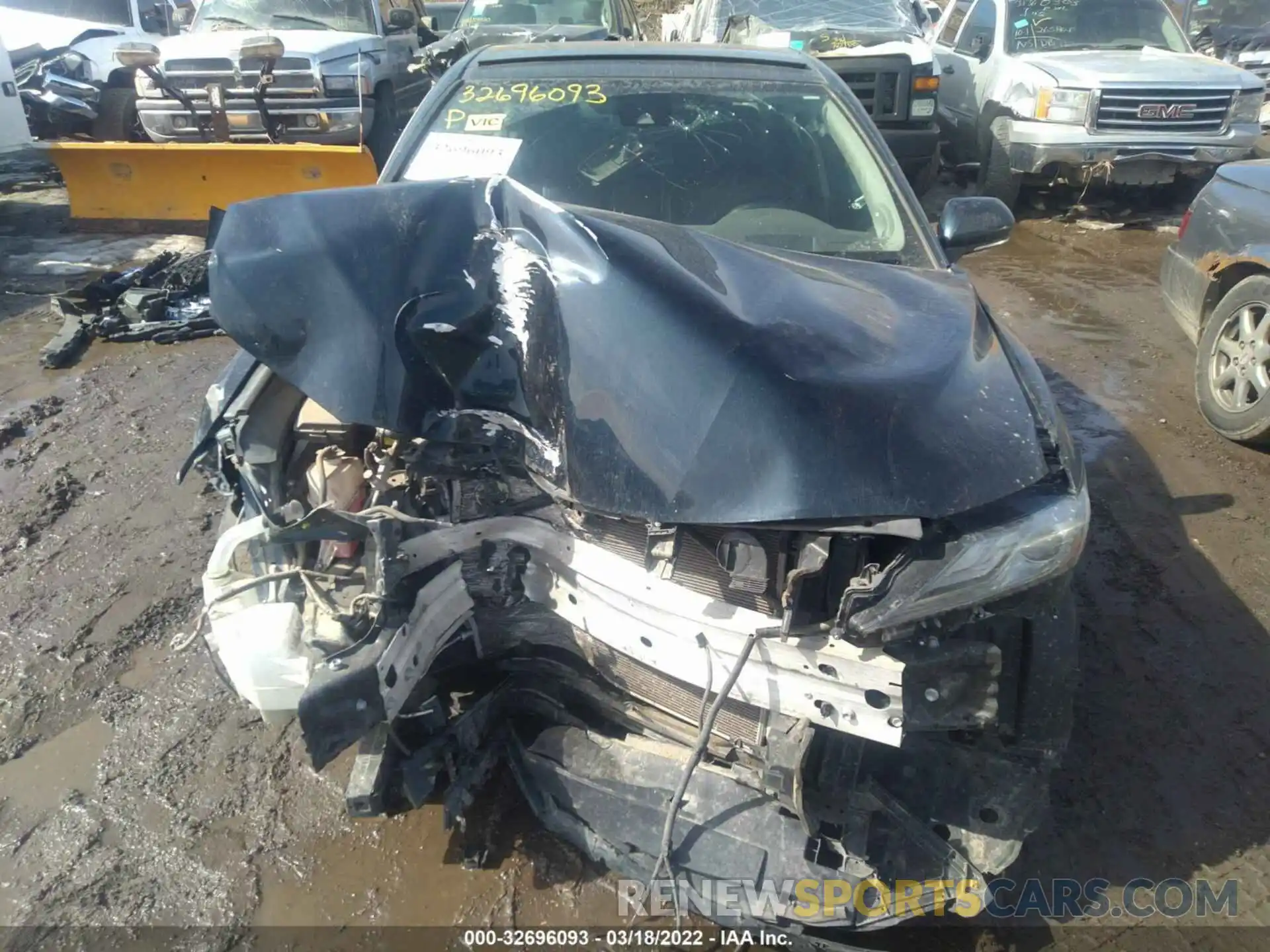 10 Photograph of a damaged car 4T1BZ1HK1KU506924 TOYOTA CAMRY 2019