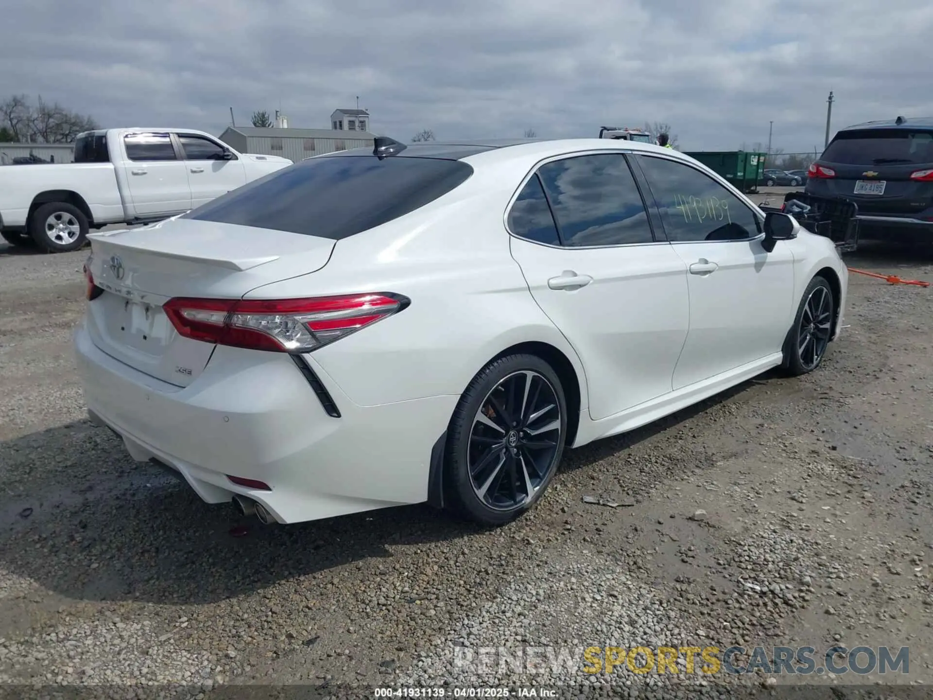 4 Photograph of a damaged car 4T1BZ1HK1KU508639 TOYOTA CAMRY 2019