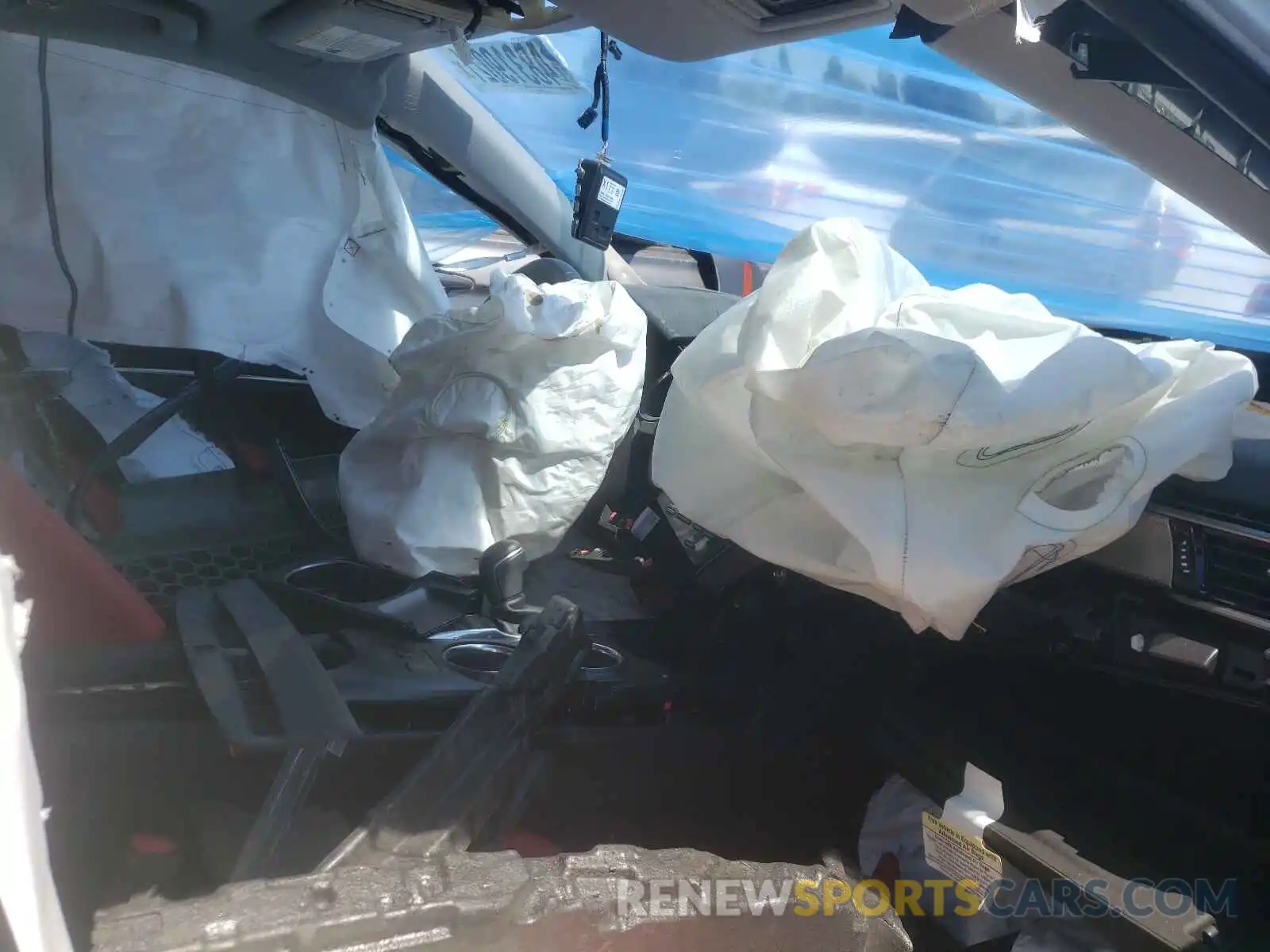 5 Photograph of a damaged car 4T1BZ1HK2KU026696 TOYOTA CAMRY 2019