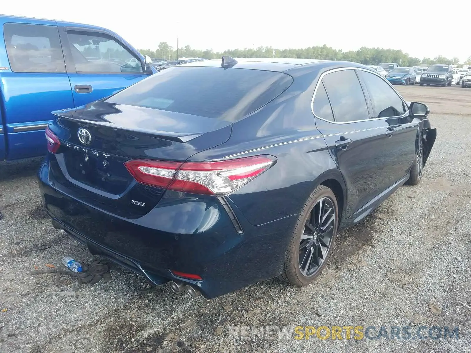 4 Photograph of a damaged car 4T1BZ1HK2KU028819 TOYOTA CAMRY 2019