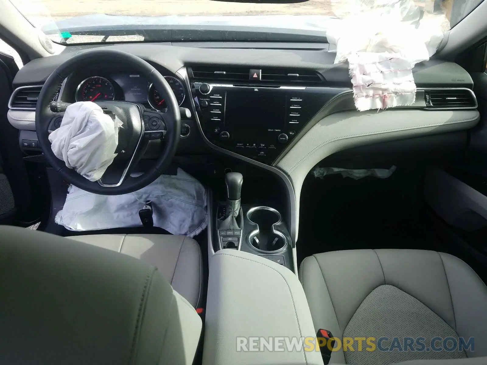 9 Photograph of a damaged car 4T1BZ1HK2KU028819 TOYOTA CAMRY 2019