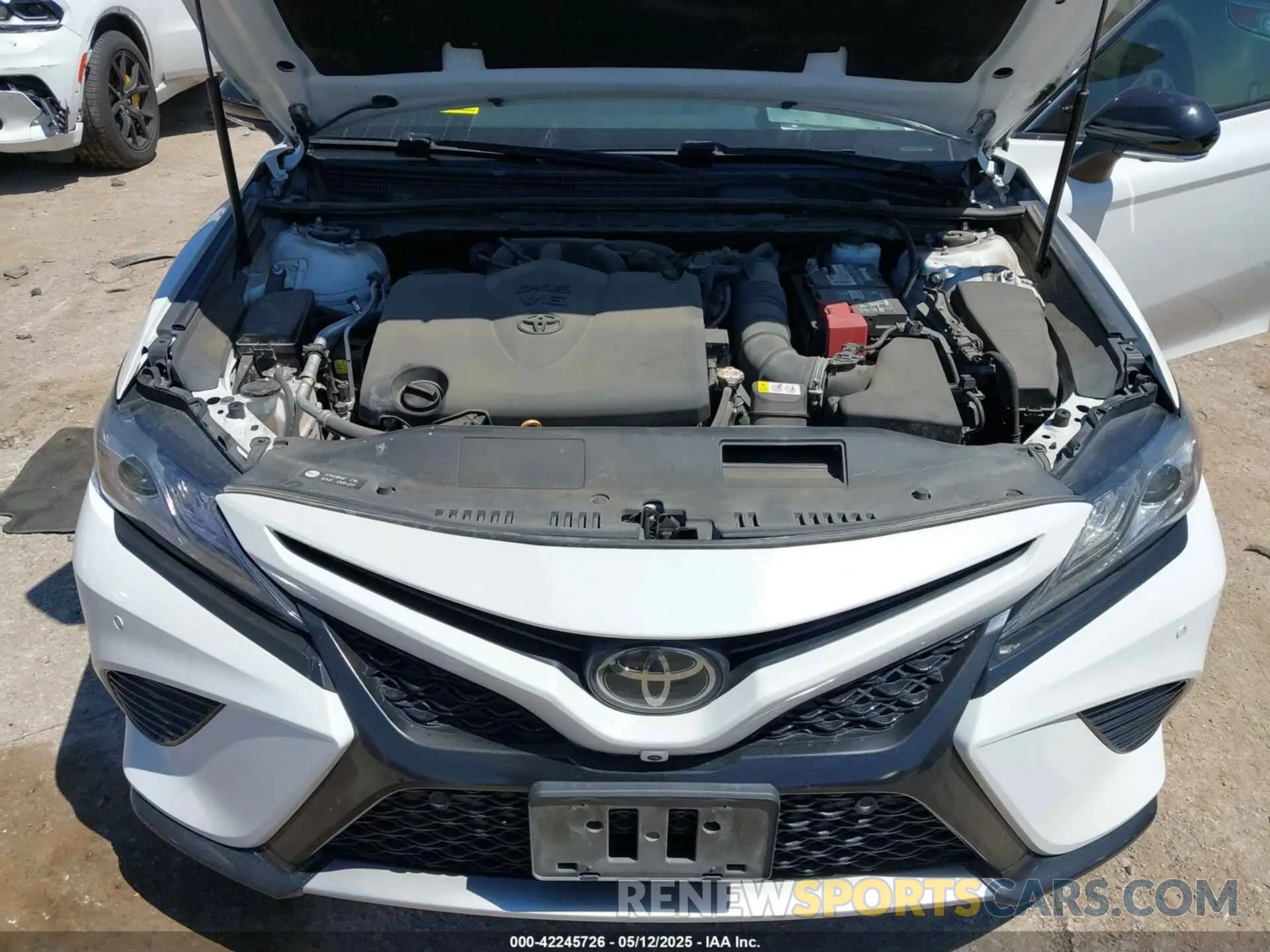 10 Photograph of a damaged car 4T1BZ1HK2KU029579 TOYOTA CAMRY 2019