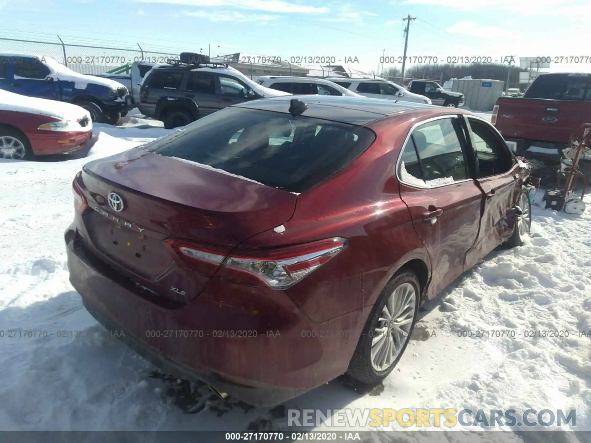 4 Photograph of a damaged car 4T1BZ1HK2KU030778 TOYOTA CAMRY 2019