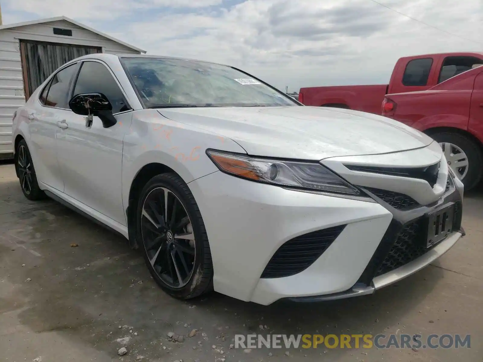 1 Photograph of a damaged car 4T1BZ1HK2KU031767 TOYOTA CAMRY 2019