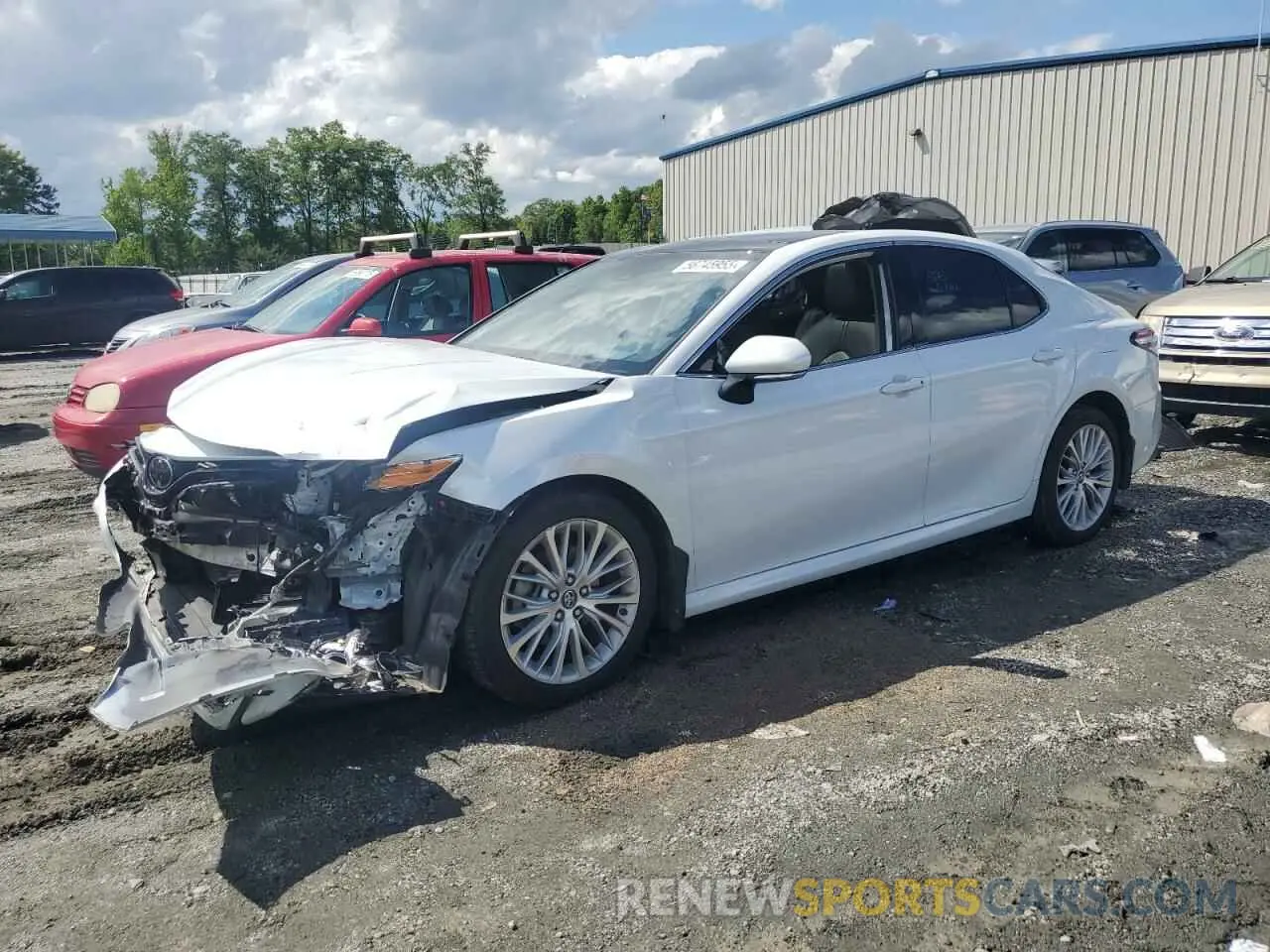 1 Photograph of a damaged car 4T1BZ1HK2KU032109 TOYOTA CAMRY 2019