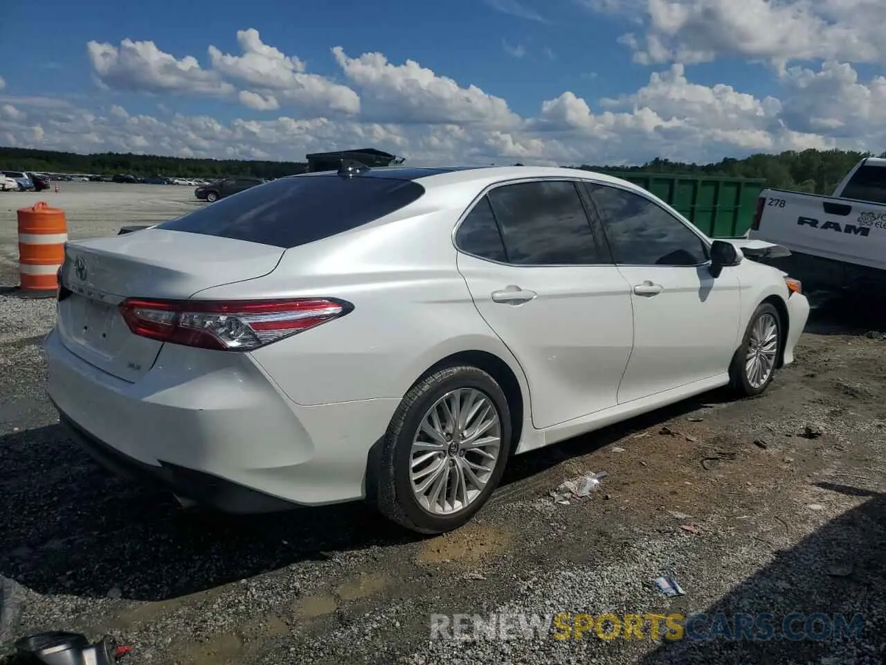 3 Photograph of a damaged car 4T1BZ1HK2KU032109 TOYOTA CAMRY 2019
