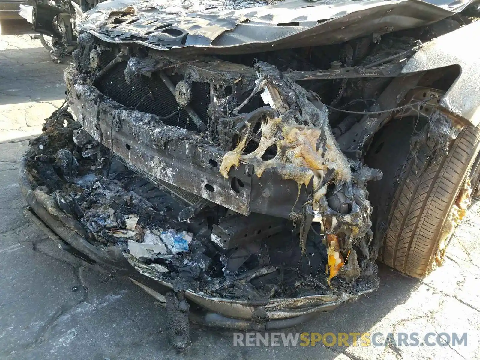 9 Photograph of a damaged car 4T1BZ1HK3KU024763 TOYOTA CAMRY 2019