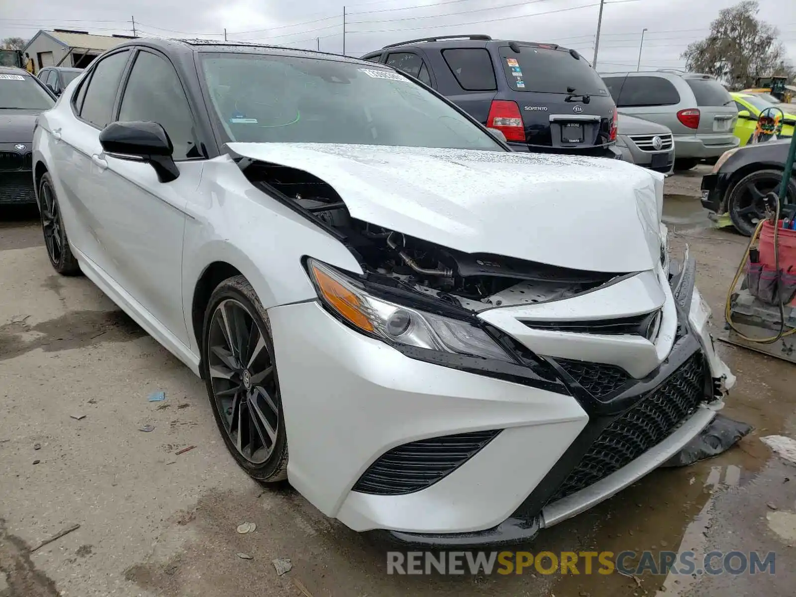 1 Photograph of a damaged car 4T1BZ1HK3KU024925 TOYOTA CAMRY 2019