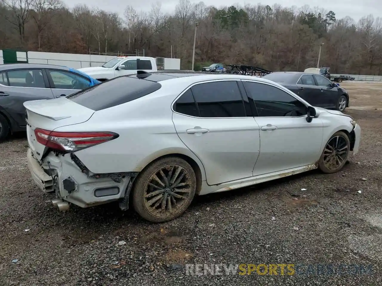 3 Photograph of a damaged car 4T1BZ1HK3KU026609 TOYOTA CAMRY 2019