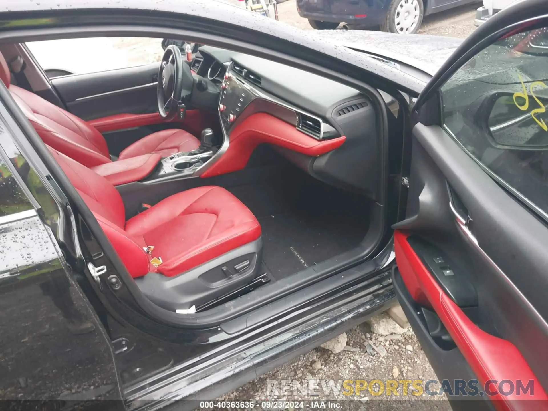 5 Photograph of a damaged car 4T1BZ1HK3KU029302 TOYOTA CAMRY 2019