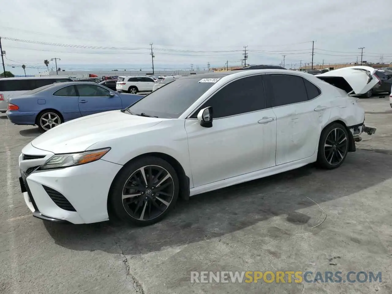1 Photograph of a damaged car 4T1BZ1HK3KU029574 TOYOTA CAMRY 2019