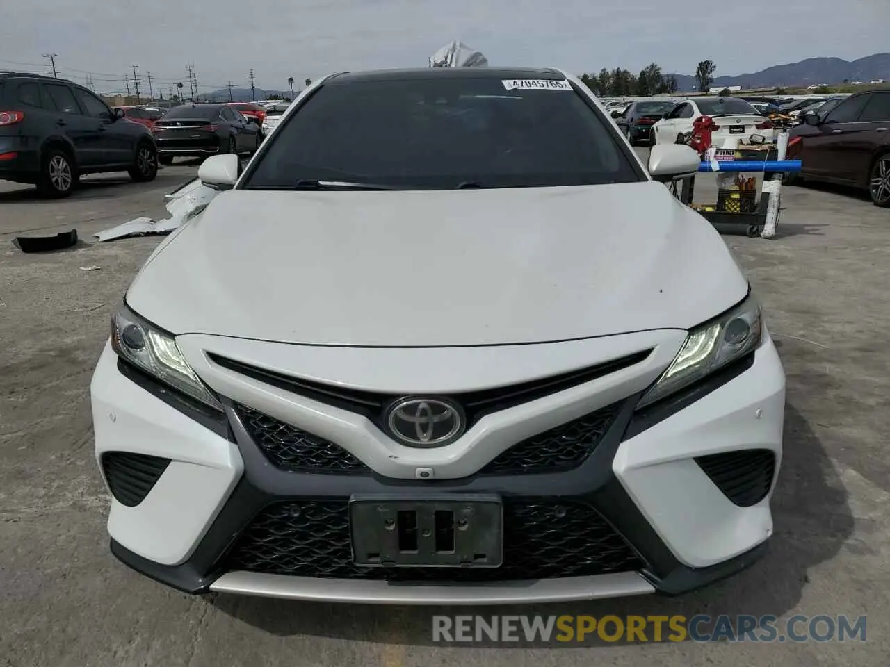 5 Photograph of a damaged car 4T1BZ1HK3KU029574 TOYOTA CAMRY 2019