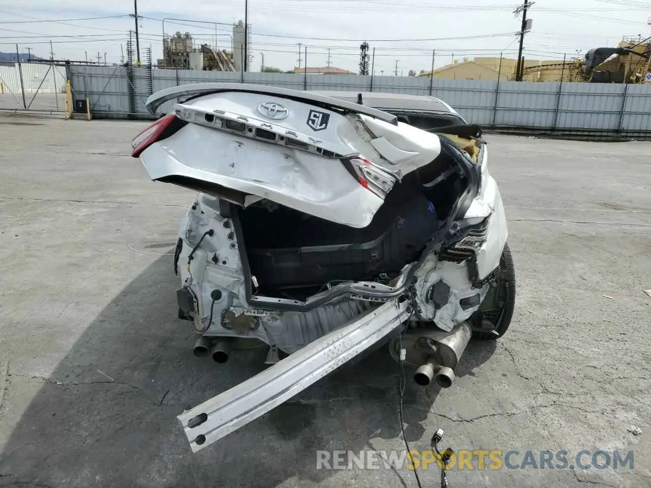 6 Photograph of a damaged car 4T1BZ1HK3KU029574 TOYOTA CAMRY 2019