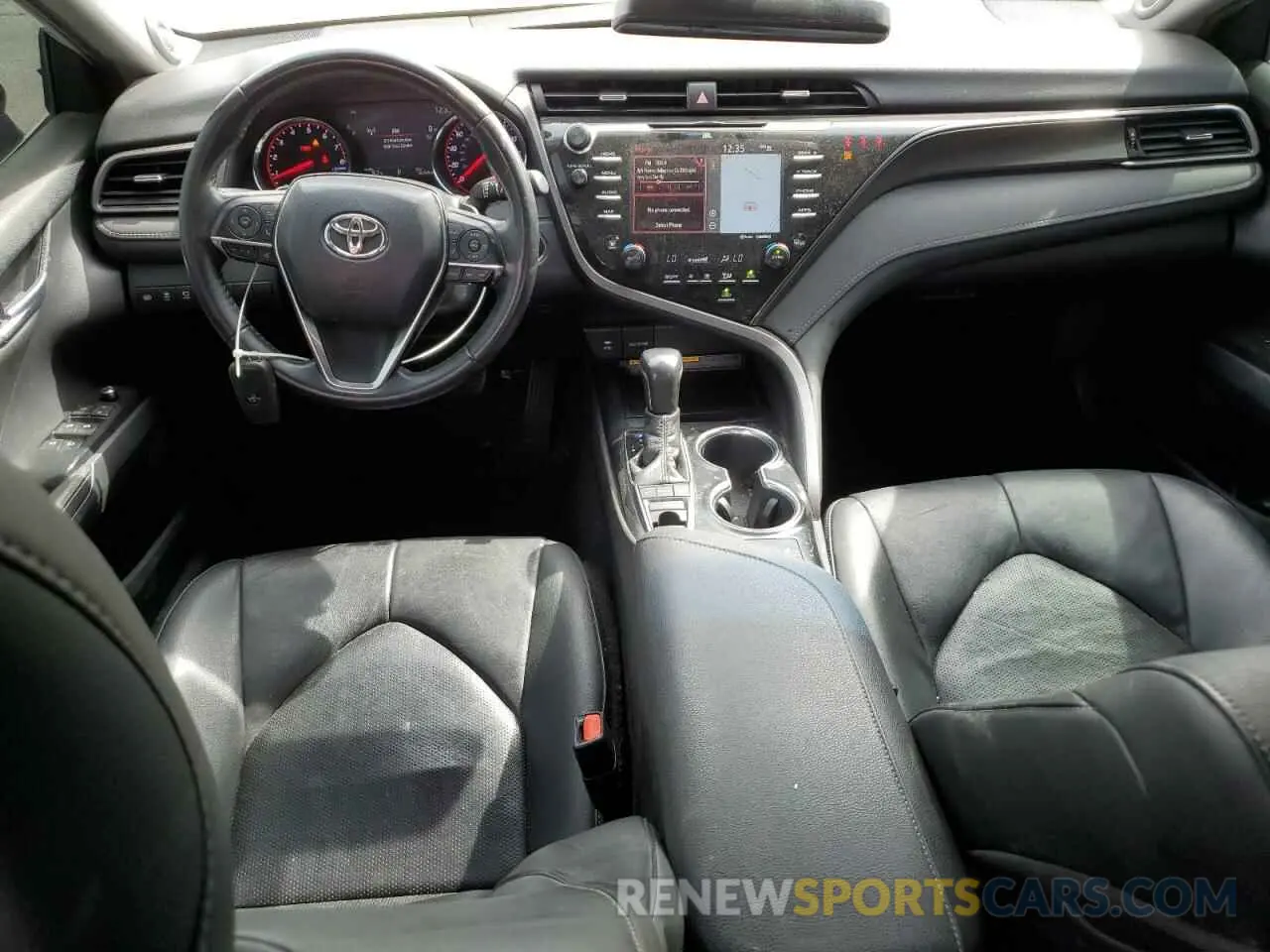 8 Photograph of a damaged car 4T1BZ1HK3KU029574 TOYOTA CAMRY 2019