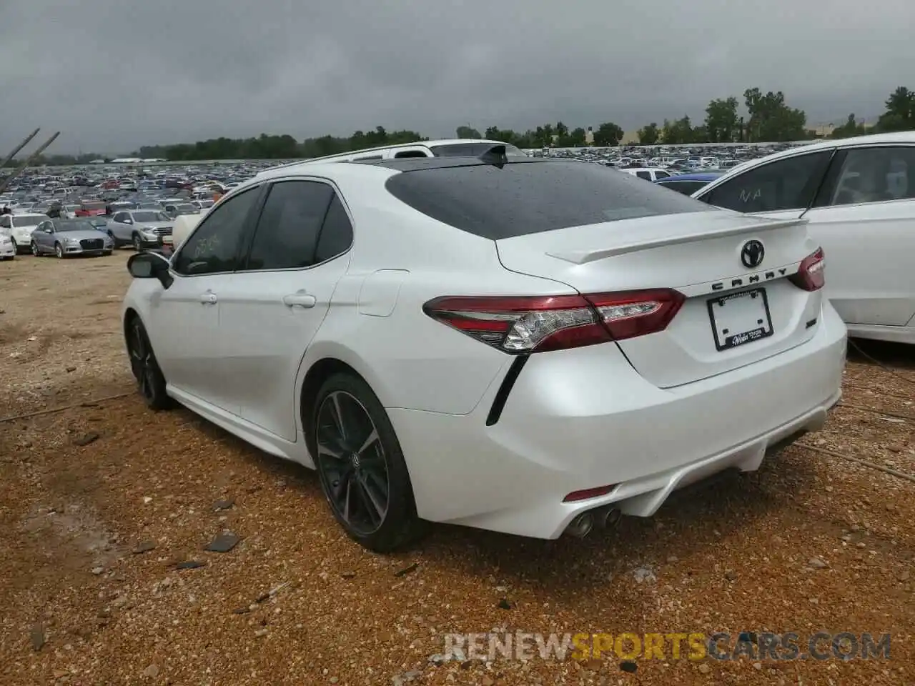 3 Photograph of a damaged car 4T1BZ1HK3KU509484 TOYOTA CAMRY 2019