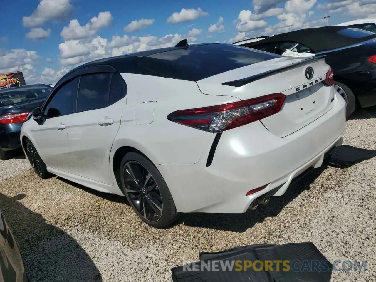 2 Photograph of a damaged car 4T1BZ1HK4KU024450 TOYOTA CAMRY 2019