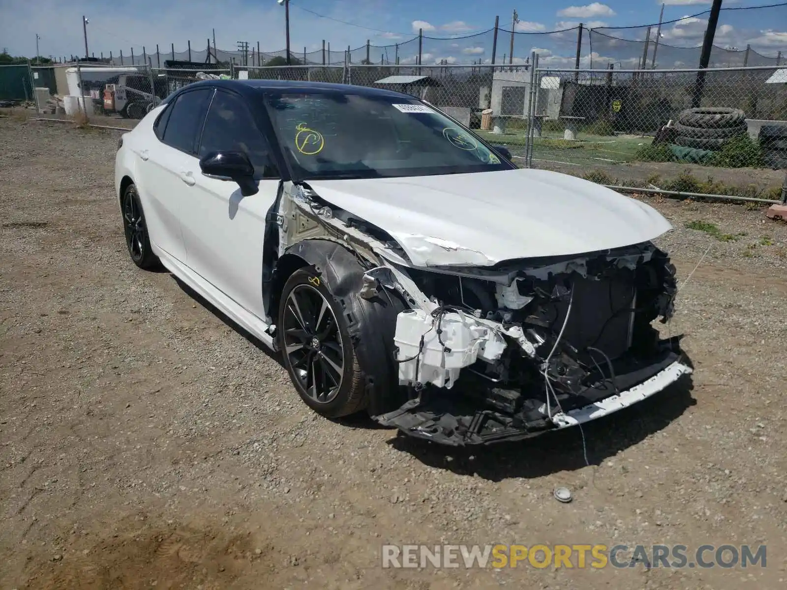 1 Photograph of a damaged car 4T1BZ1HK4KU026313 TOYOTA CAMRY 2019