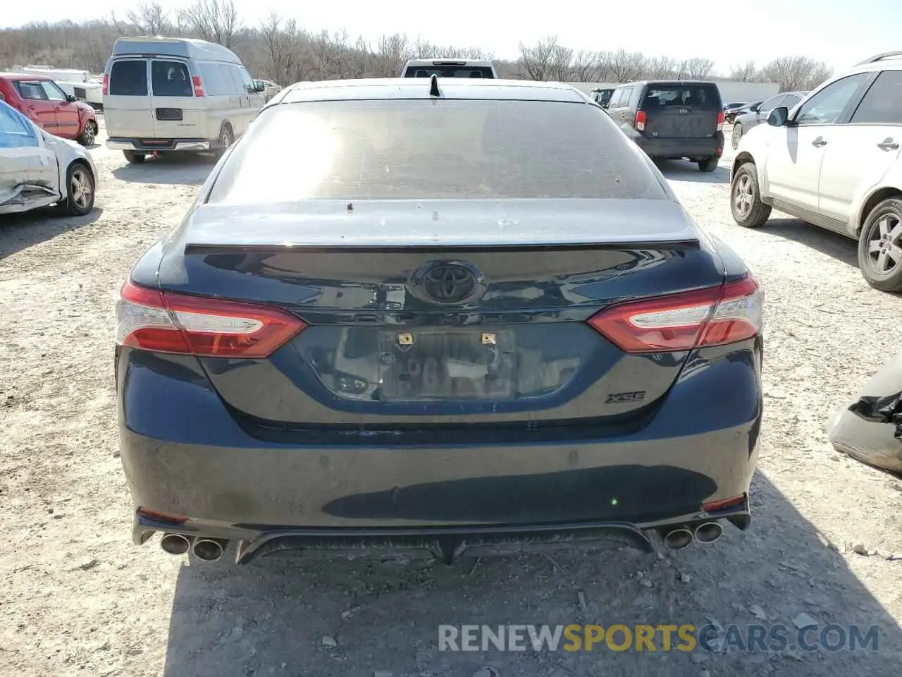 6 Photograph of a damaged car 4T1BZ1HK4KU030863 TOYOTA CAMRY 2019