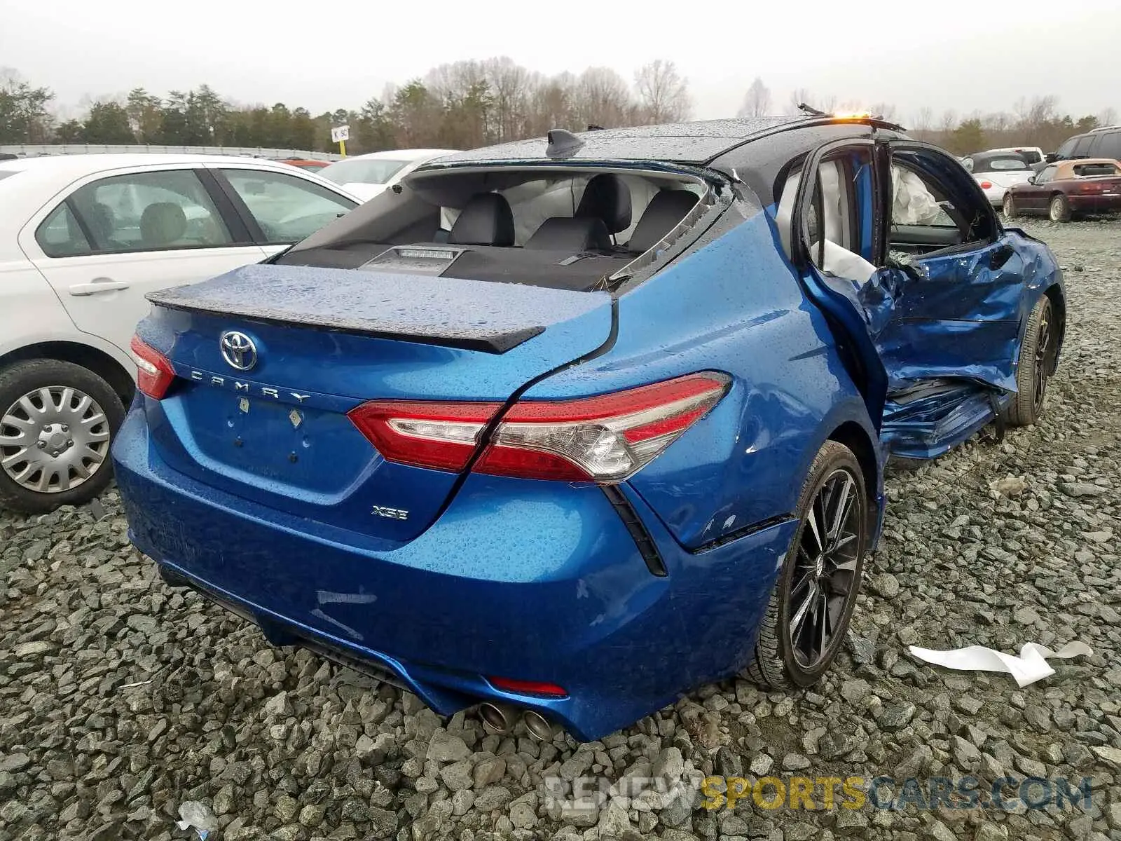 4 Photograph of a damaged car 4T1BZ1HK4KU032225 TOYOTA CAMRY 2019