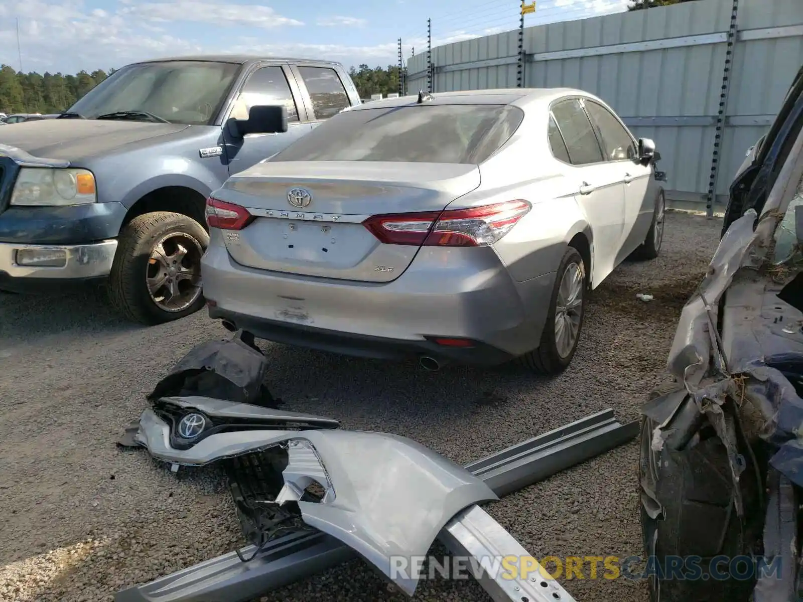 4 Photograph of a damaged car 4T1BZ1HK4KU507386 TOYOTA CAMRY 2019