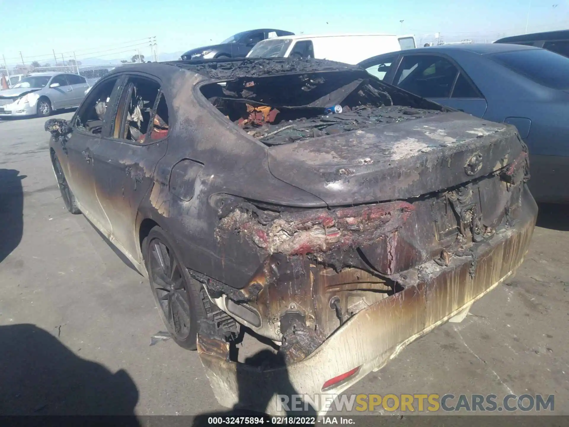 3 Photograph of a damaged car 4T1BZ1HK4KU508084 TOYOTA CAMRY 2019