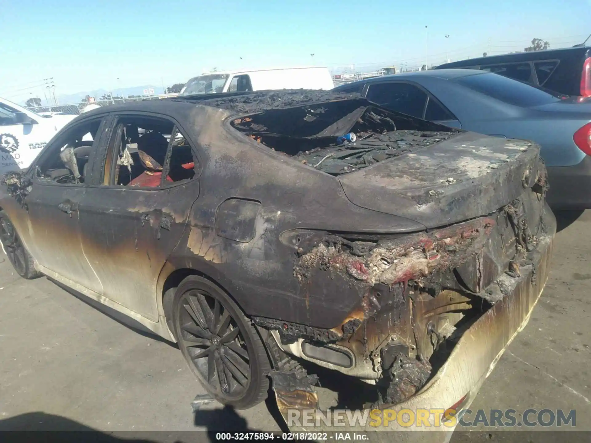 6 Photograph of a damaged car 4T1BZ1HK4KU508084 TOYOTA CAMRY 2019