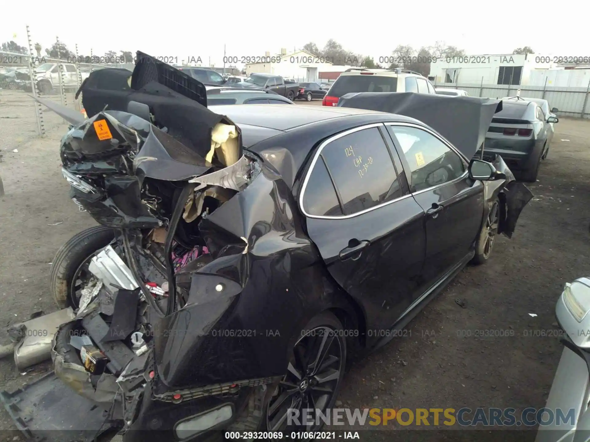 4 Photograph of a damaged car 4T1BZ1HK5KU021847 TOYOTA CAMRY 2019