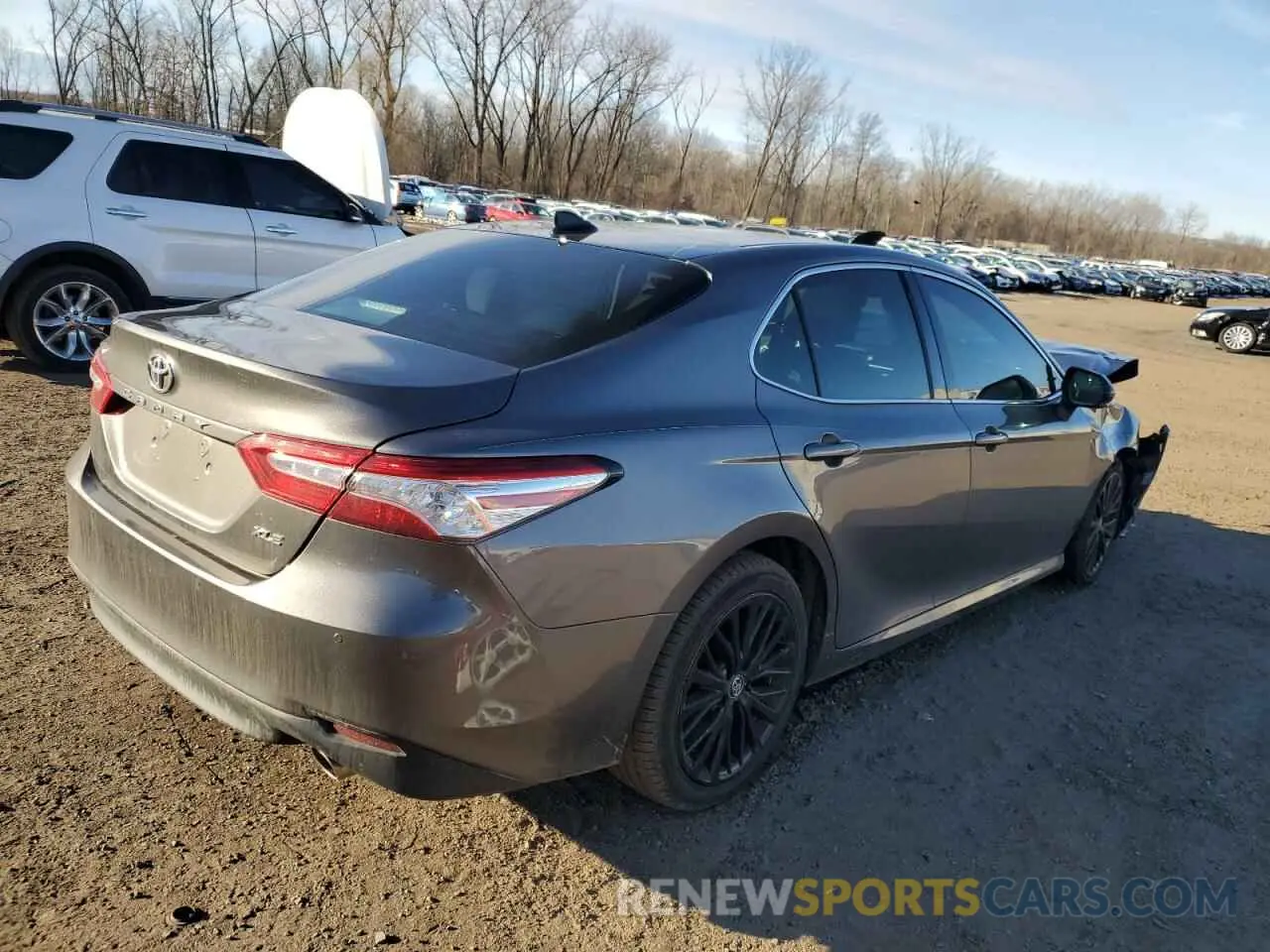 3 Photograph of a damaged car 4T1BZ1HK5KU025252 TOYOTA CAMRY 2019