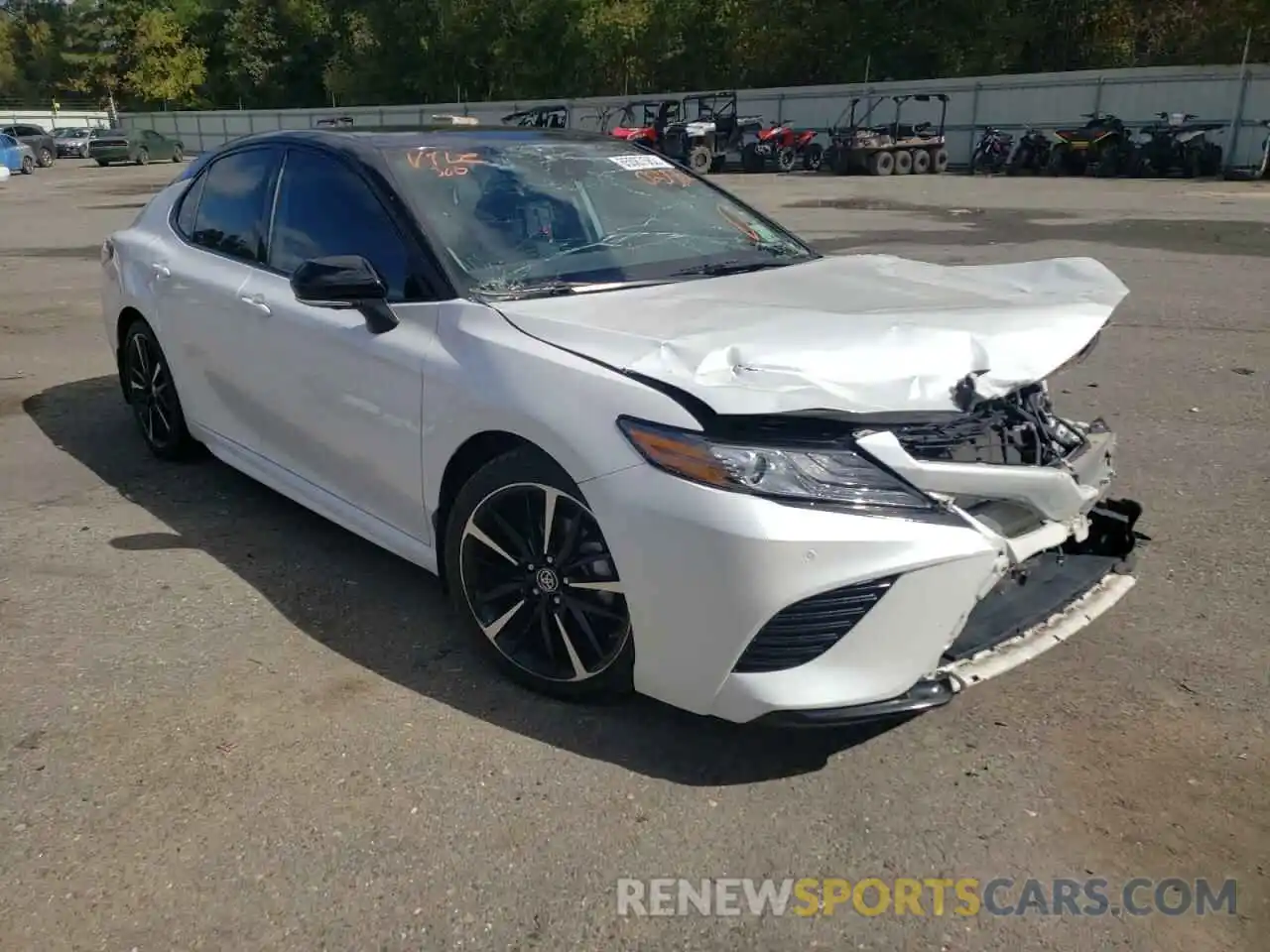 1 Photograph of a damaged car 4T1BZ1HK5KU025512 TOYOTA CAMRY 2019