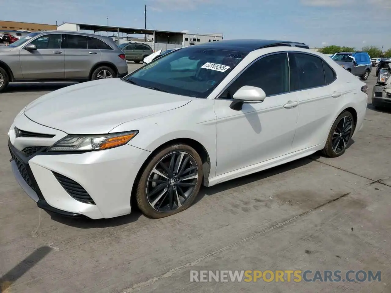 1 Photograph of a damaged car 4T1BZ1HK5KU027244 TOYOTA CAMRY 2019