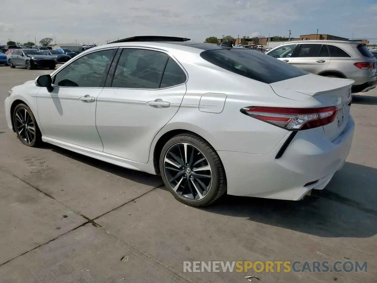 2 Photograph of a damaged car 4T1BZ1HK5KU027244 TOYOTA CAMRY 2019