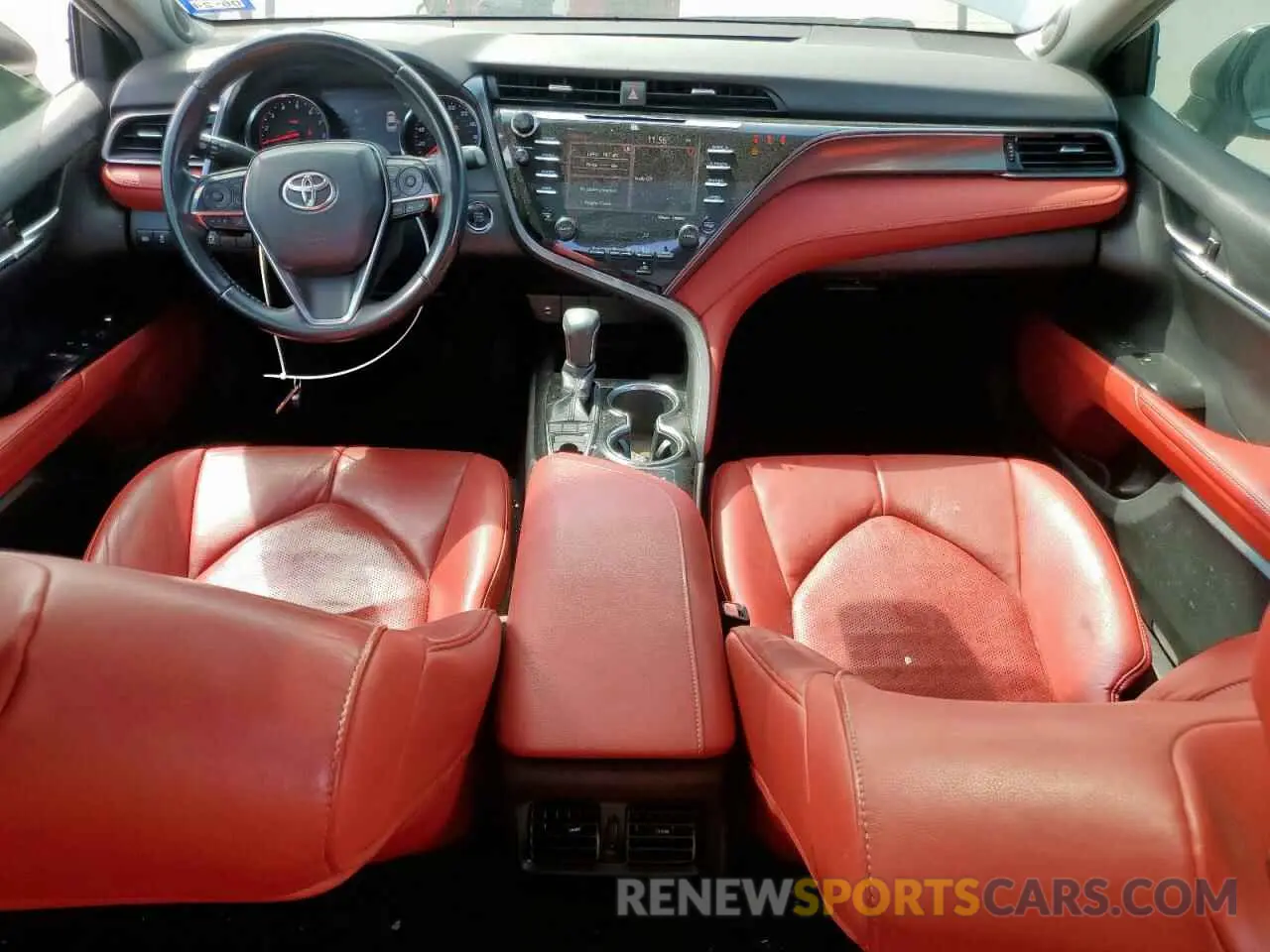 8 Photograph of a damaged car 4T1BZ1HK5KU027244 TOYOTA CAMRY 2019